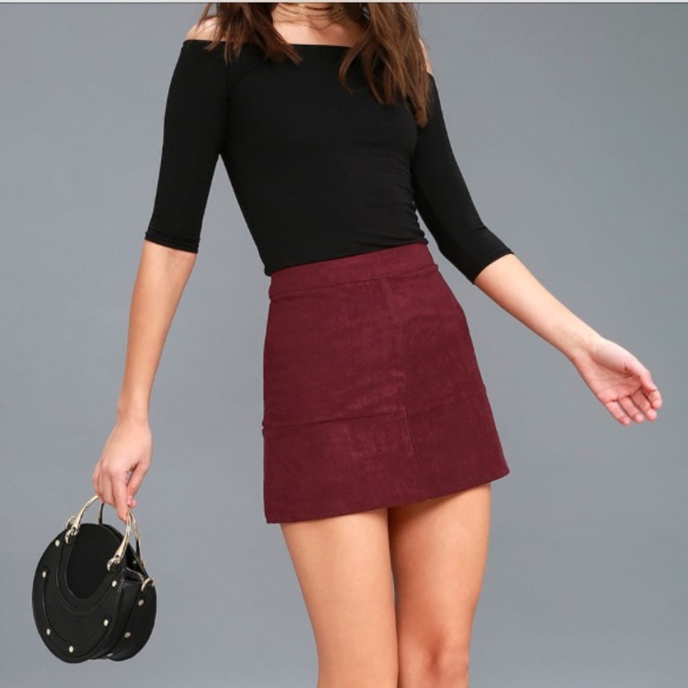 Maroon suede mini skirt!